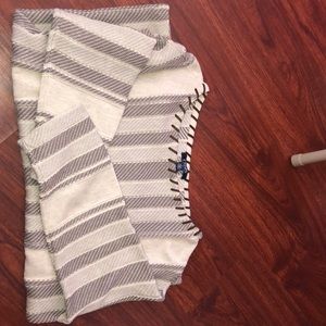 Chaps half  sleeve sweatshirt